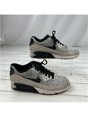 Nike Air Max Sneakers in Black & Cream with Speckled Animal Pattern